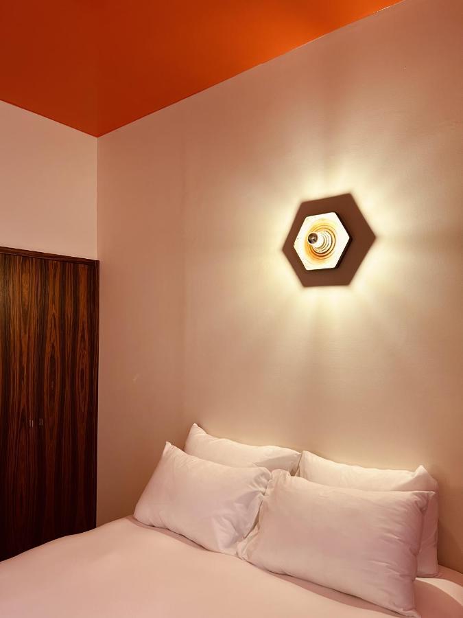Hotel Present - Entree Autonome, Reception En Ligne - Encore Mieux Arles Ngoại thất bức ảnh