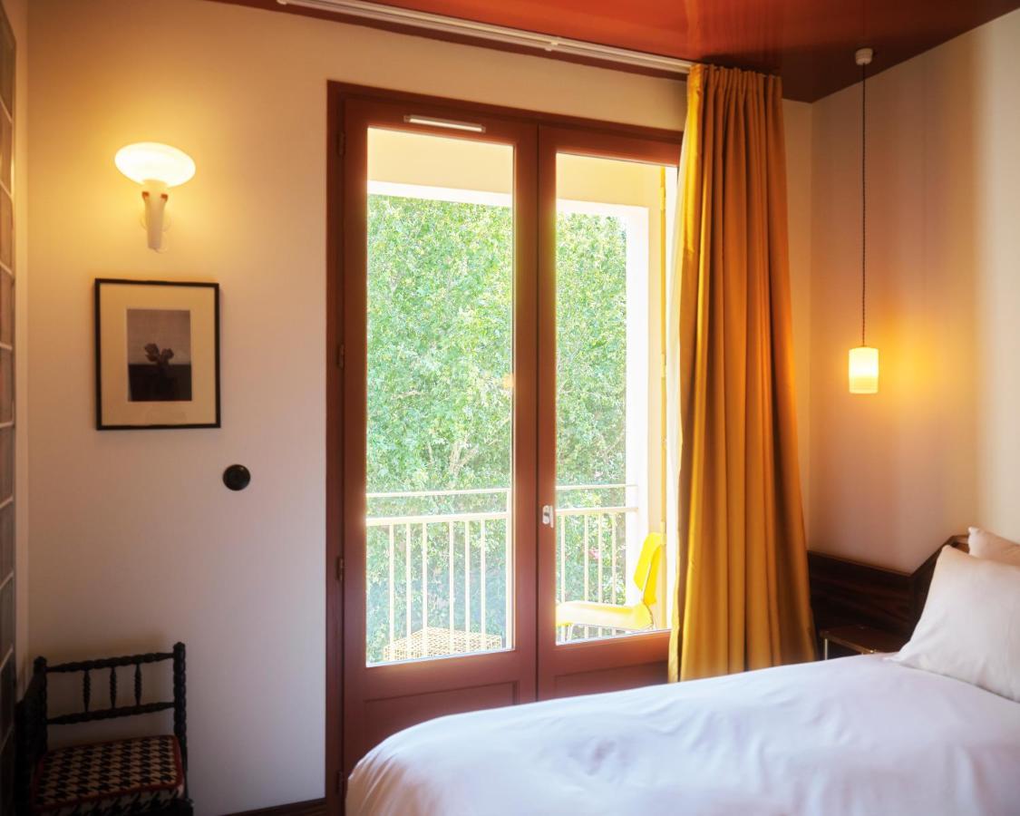 Hotel Present - Entree Autonome, Reception En Ligne - Encore Mieux Arles Ngoại thất bức ảnh