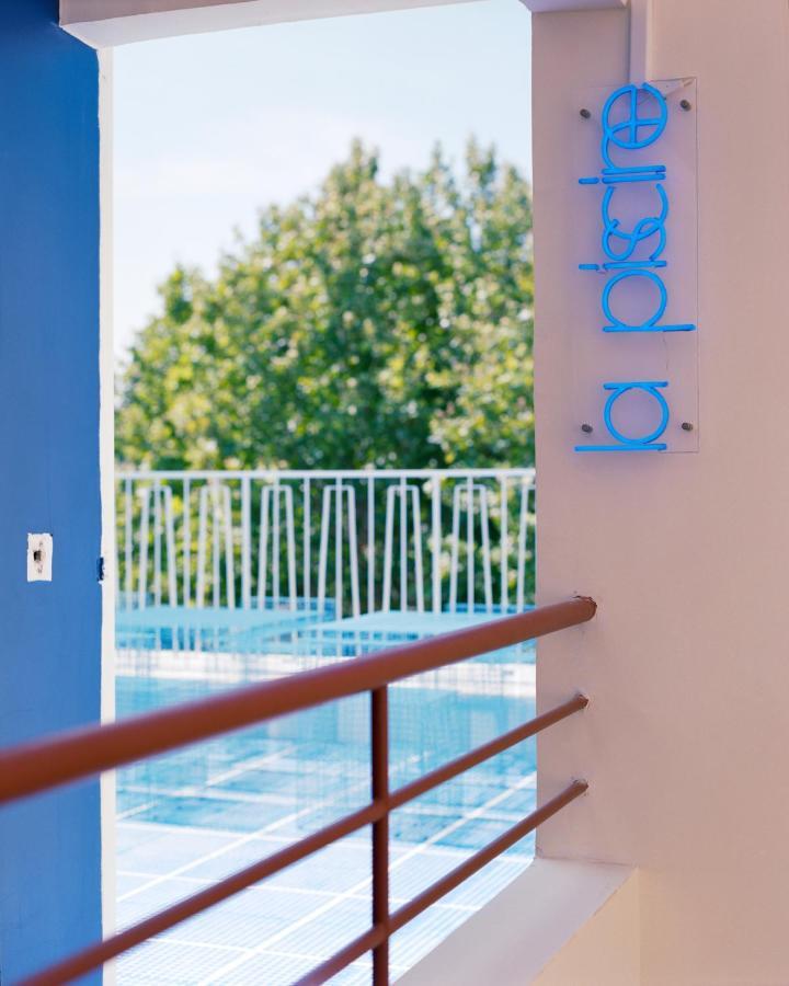 Hotel Present - Entree Autonome, Reception En Ligne - Encore Mieux Arles Ngoại thất bức ảnh