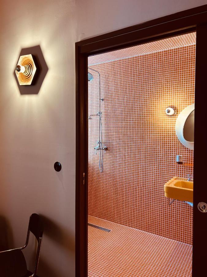 Hotel Present - Entree Autonome, Reception En Ligne - Encore Mieux Arles Ngoại thất bức ảnh