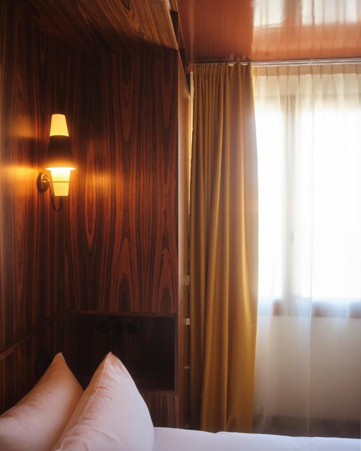 Hotel Present - Entree Autonome, Reception En Ligne - Encore Mieux Arles Ngoại thất bức ảnh