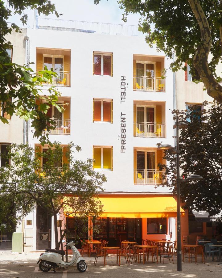 Hotel Present - Entree Autonome, Reception En Ligne - Encore Mieux Arles Ngoại thất bức ảnh